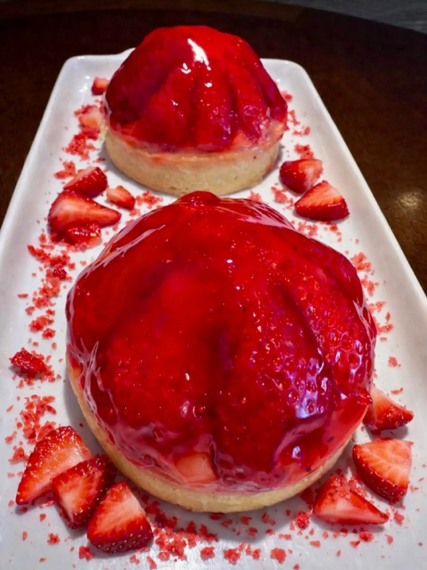 Torta de morango com calda brilhante da Holandesa